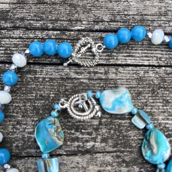 Dyed Blue Shell Necklace Bracelet Set Beaded Costume Jewelry Toggle Clasp Boho - Picture 16 of 16